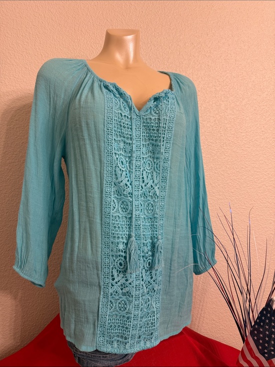 darby& luke Tops - Women’s Teal Crochet-Front Tunic with Tassel Tie